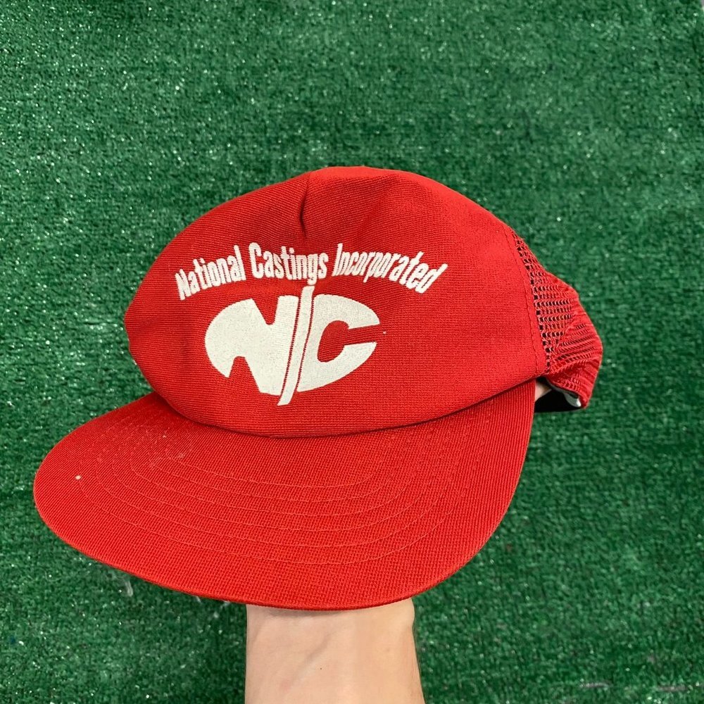 Casting Vintage 90s New Era Trucker Hat